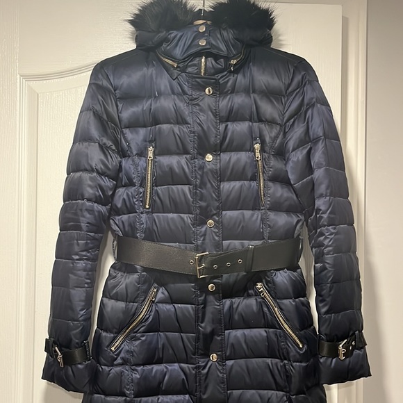 Navy Blue with light gold trim and Black Belt on waist and cuffs. Black Faux fur - Picture 3 of 9